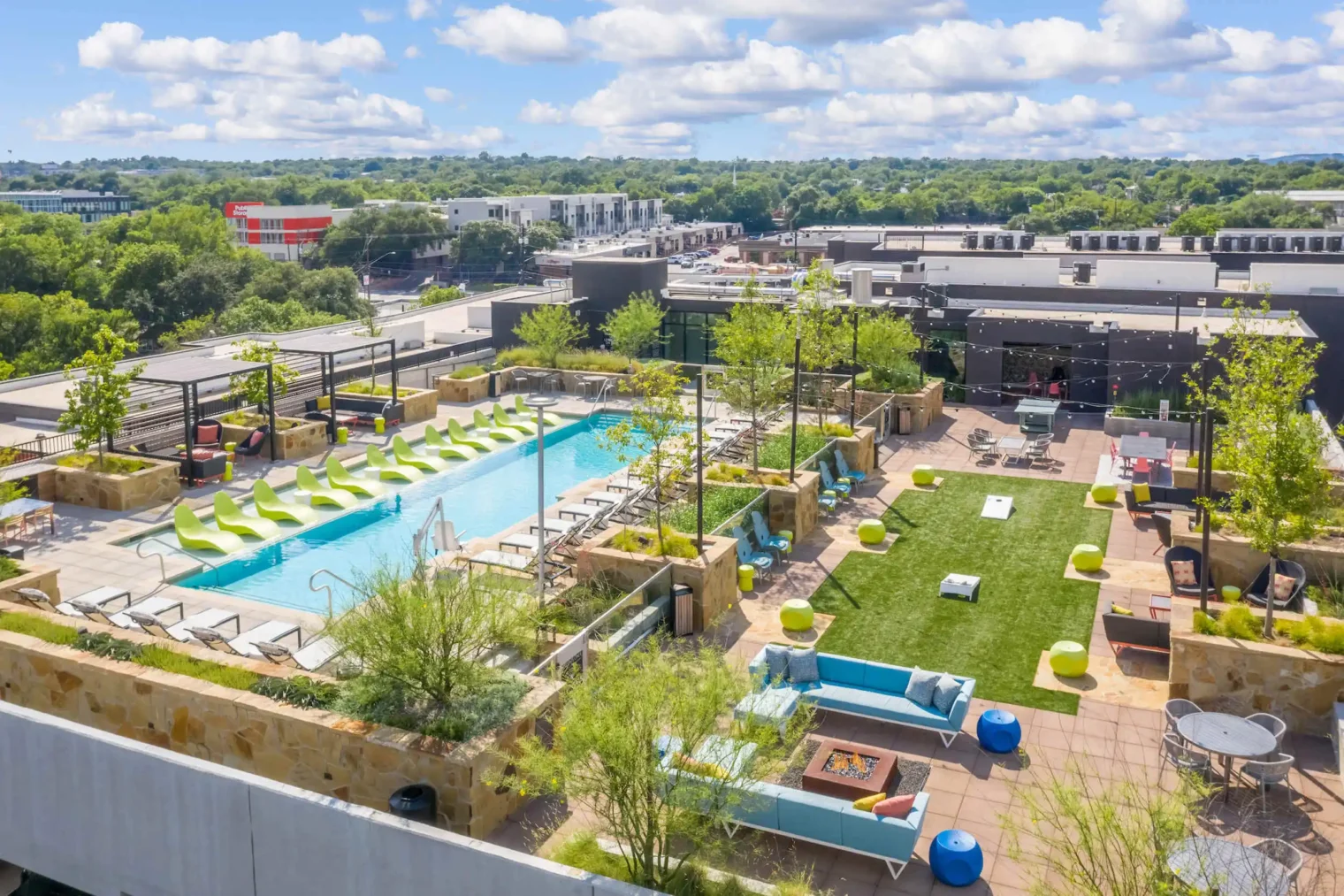 pet-friendly apartments austin Fifteen 15 Lamar Pool Deck Amenity4